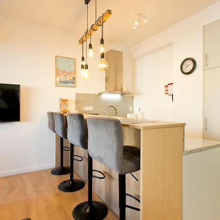 Casa Roberto - Apartment, Lift, Ac, Car Parking - Extra