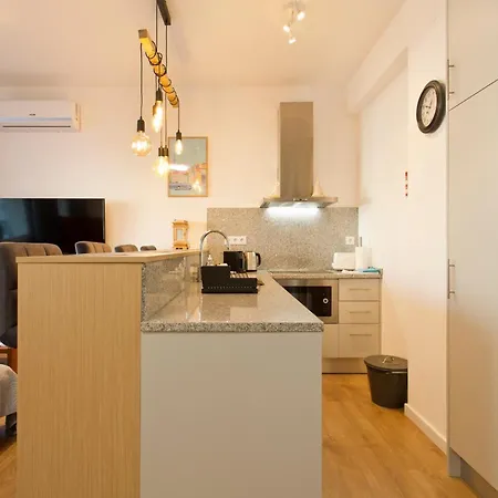 Casa Roberto - Apartment, Lift, Ac, Car Parking - Extra