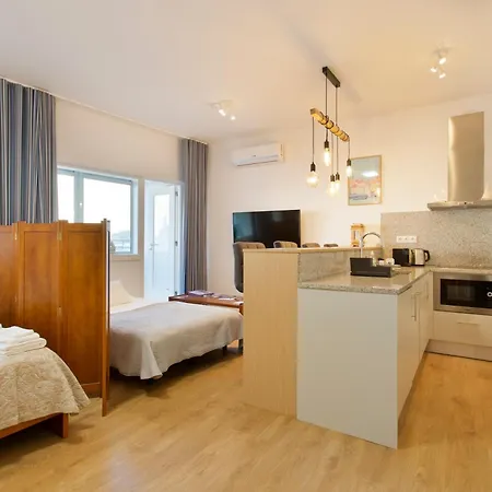 Casa Roberto - Apartment, Lift, Ac, Car Parking - Extra דירה