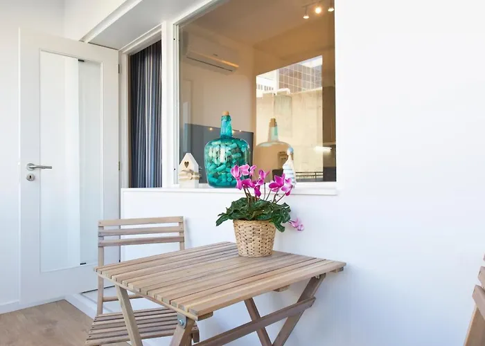 Casa Roberto - Apartment, Lift, Ac, Car Parking - Extra *